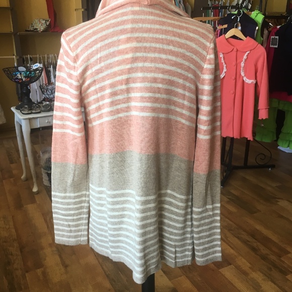 Mystree Pink & Grey Striped wrap sweater NWT Small - Picture 3 of 4
